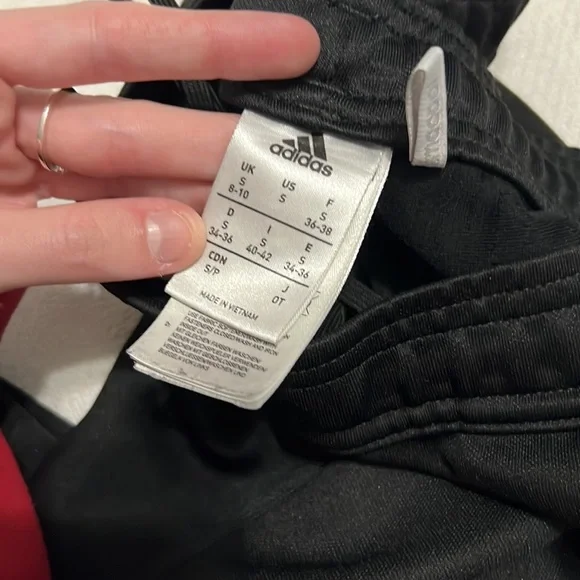 Adidas pants - Picture 5 of 5